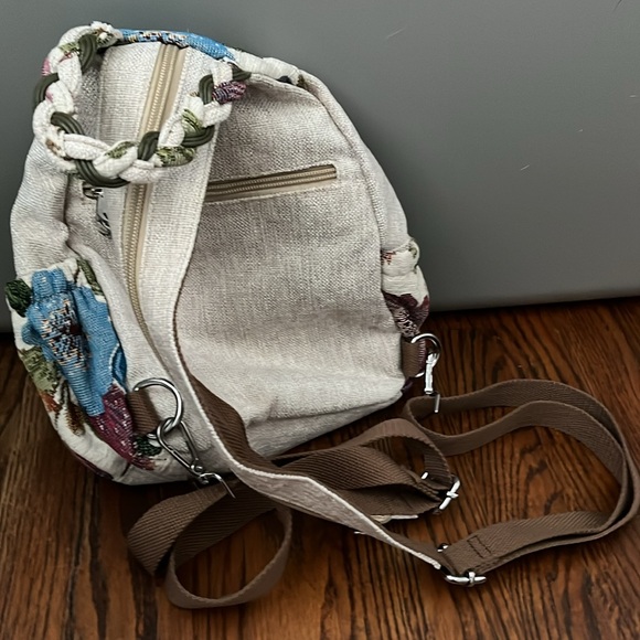 Small Embroidered Backpack - Picture 7 of 9